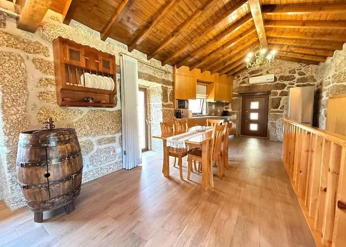 בקתה Casa Da Cancela - Piscina & Jacuzzi - Geres טראס דה בורו